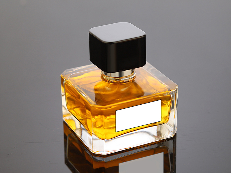 Wholesale perfume bottle spot square glass bottle 70ml spray