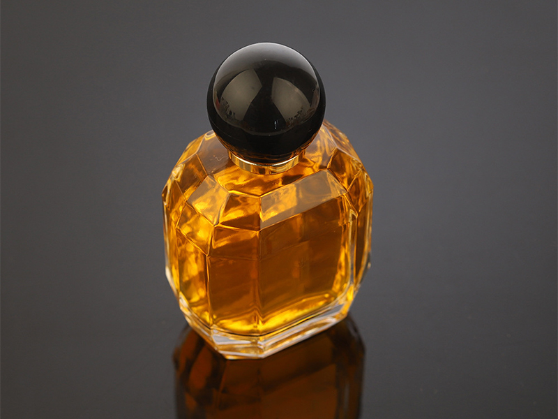 Perfume bottle spot multi-faceted glass bottle 100ml