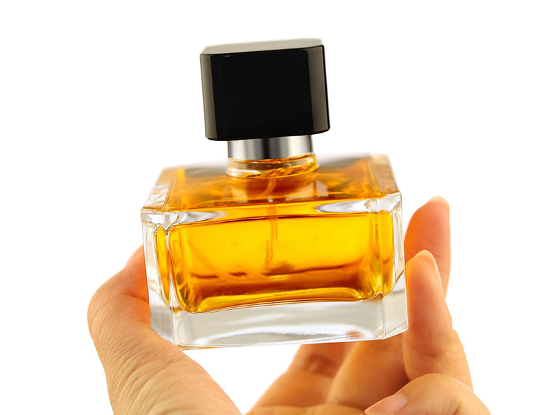 Wholesale perfume bottle spot square glass bottle 70ml spray
