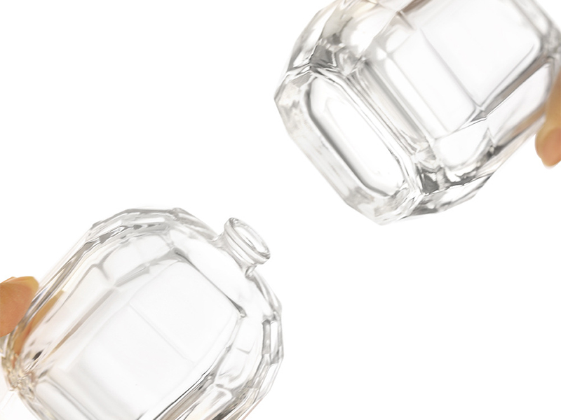 Perfume bottle spot multi-faceted glass bottle 100ml
