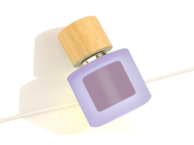 50ml colorful aromatherapy perfume bottle with wooden cap