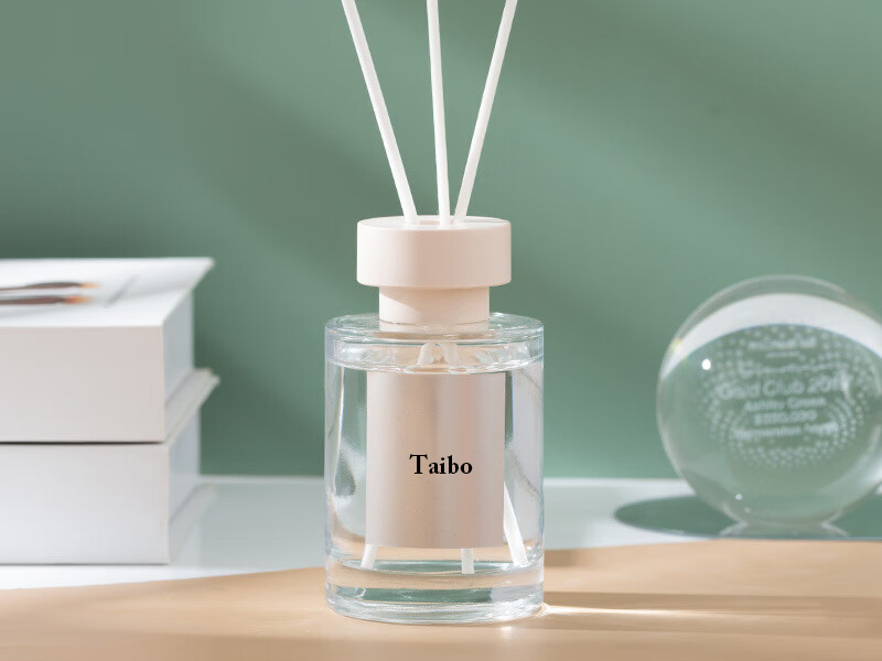 Aromatherapy bottle empty bottle fragrance bottle