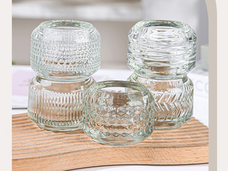 Factory wholesale transparent candle holders and candlesticks with reliefs